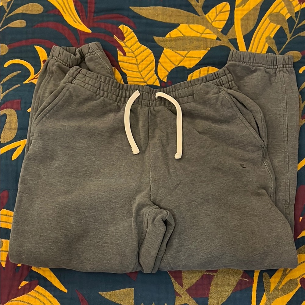 Everlane - Gray Jogger Sweatpants with Drawstring